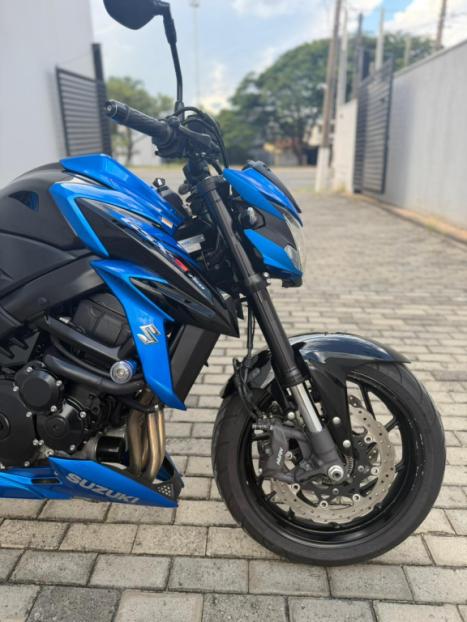 SUZUKI GSX-S 750 ABS, Foto 9