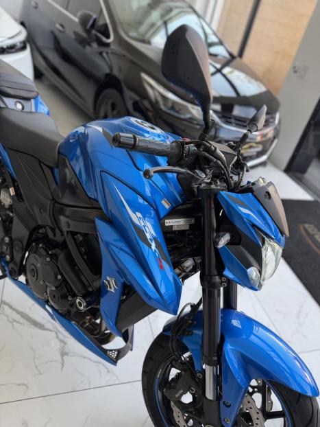 SUZUKI GSX-S 750 ABS, Foto 3
