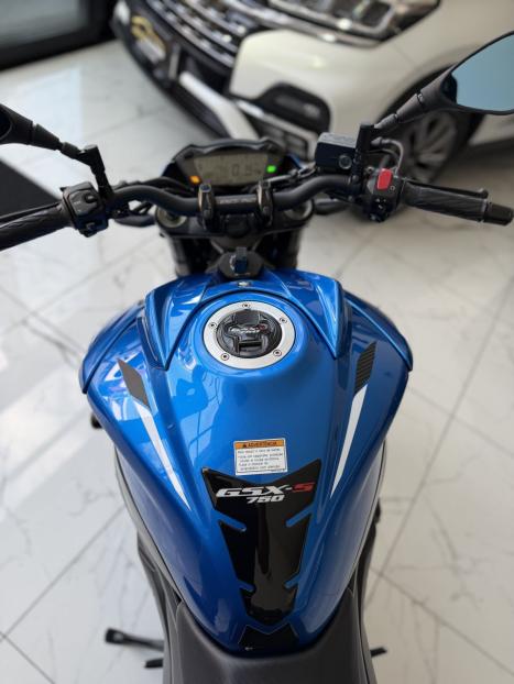 SUZUKI GSX-S 750 ABS, Foto 4