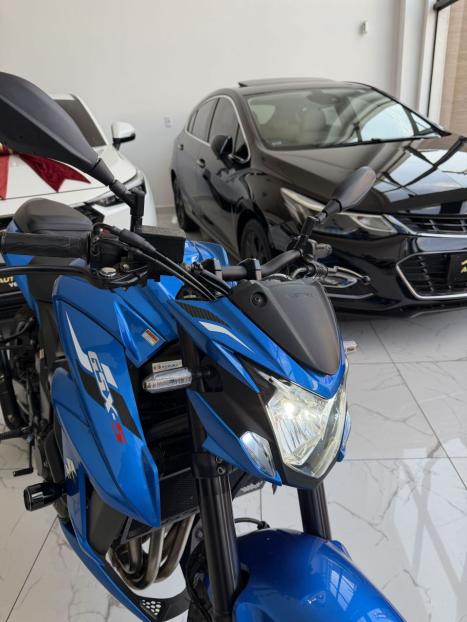 SUZUKI GSX-S 750 ABS, Foto 10
