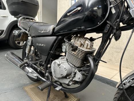 SUZUKI Intruder 125 , Foto 8