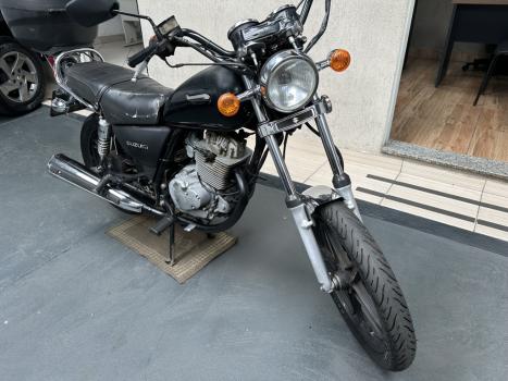 SUZUKI Intruder 125 , Foto 3