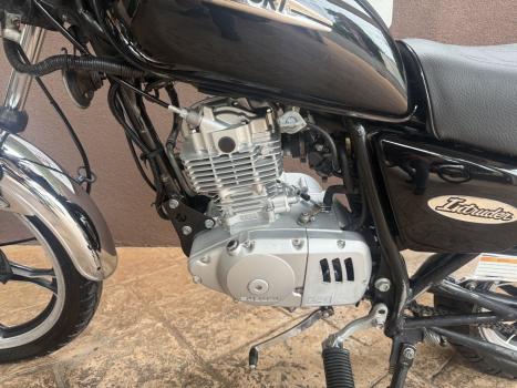 SUZUKI Intruder 125 , Foto 5