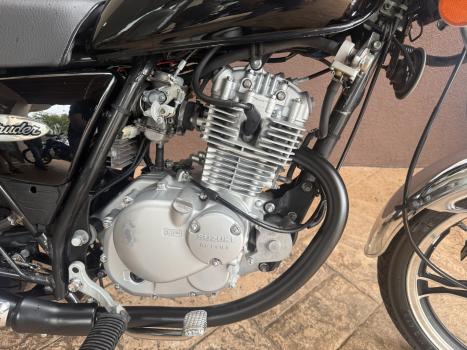 SUZUKI Intruder 125 , Foto 10