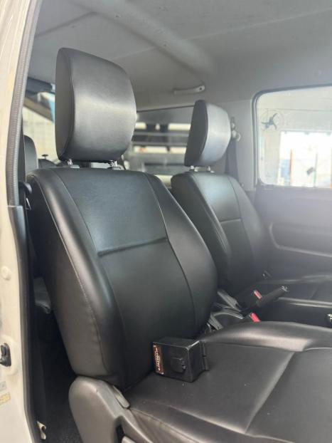 SUZUKI Jimny 1.3 16V 4 ALL 4X4, Foto 10