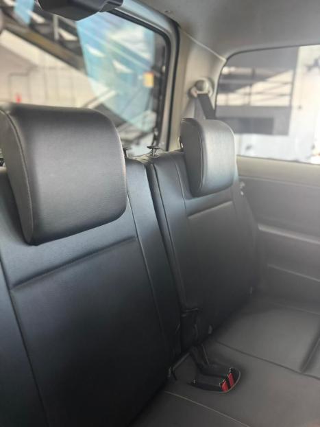 SUZUKI Jimny 1.3 16V 4 ALL 4X4, Foto 11