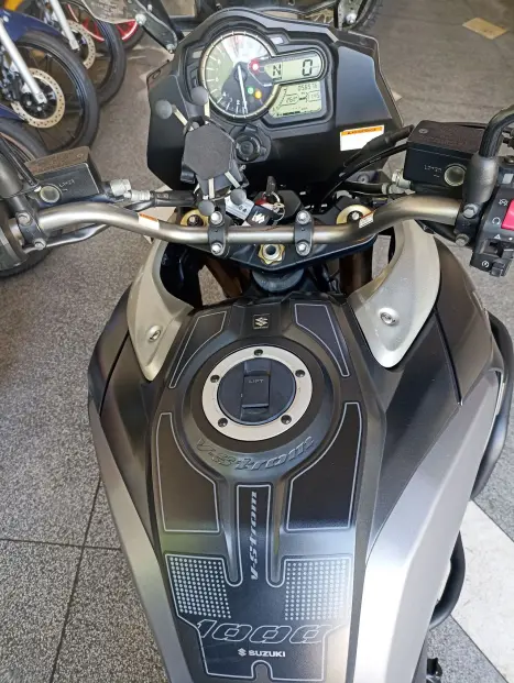 SUZUKI V-Strom DL 1000 A, Foto 6