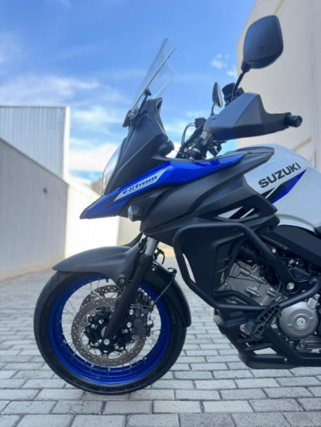 SUZUKI V-Strom DL 650 XT, Foto 4