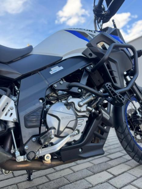 SUZUKI V-Strom DL 650 XT, Foto 7