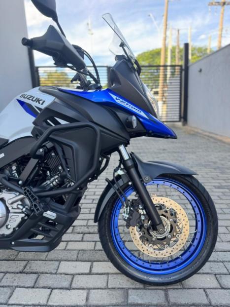 SUZUKI V-Strom DL 650 XT, Foto 9