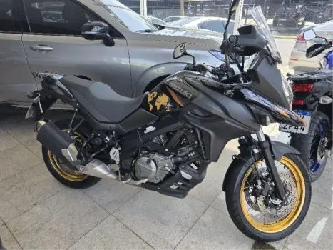 SUZUKI V-Strom DL 650 XT, Foto 1