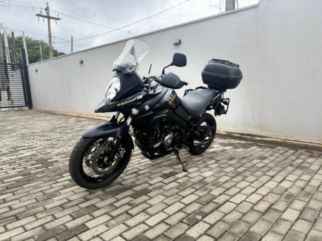 SUZUKI V-Strom DL 650 ABS, Foto 4
