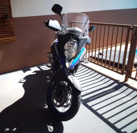 SUZUKI V-Strom DL 650 XT, Foto 2