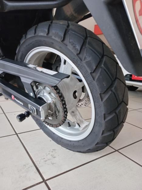 SUZUKI V-Strom DL 650 , Foto 9