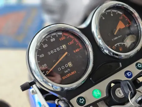 SUZUKI Yes 125 EN, Foto 5