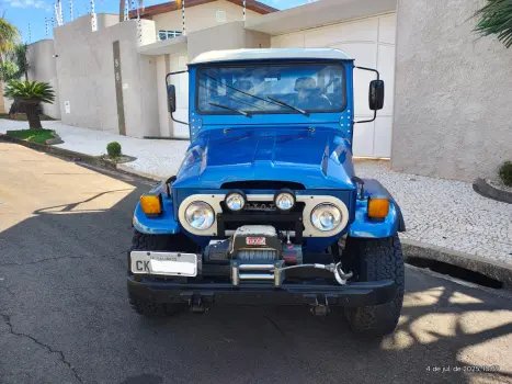 TOYOTA Bandeirante Pick-up 3.7 BJ55LP-2BL 4X4 CD DIESEL, Foto 4