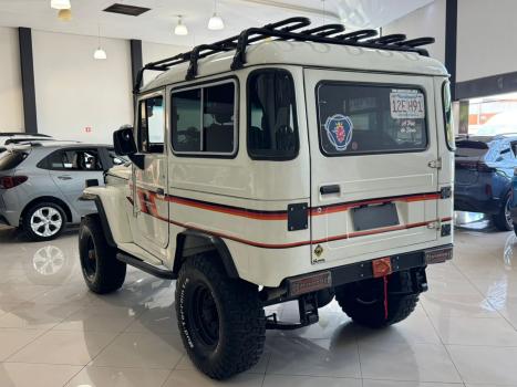 TOYOTA Bandeirante Pick-up 3.7 BJ55LP-2BL 4X4 CD DIESEL, Foto 3