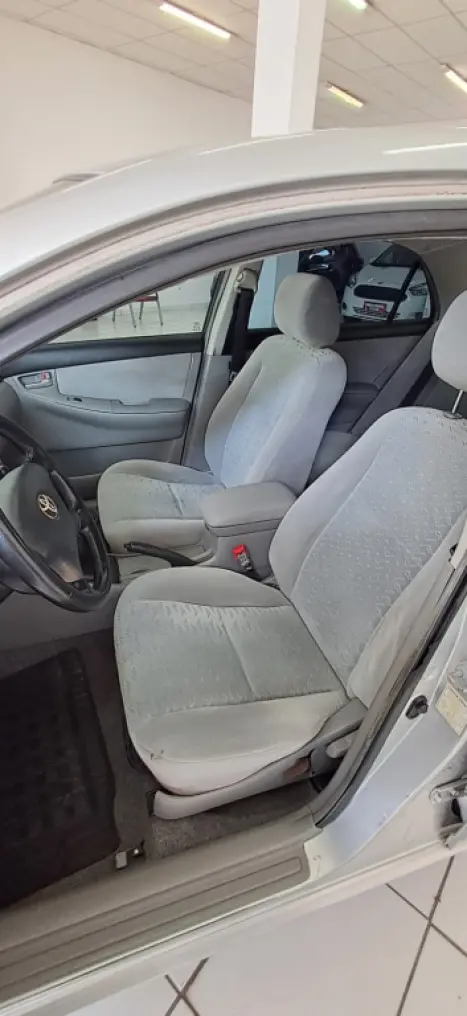 TOYOTA Corolla 1.8 16V 4P XEI, Foto 6