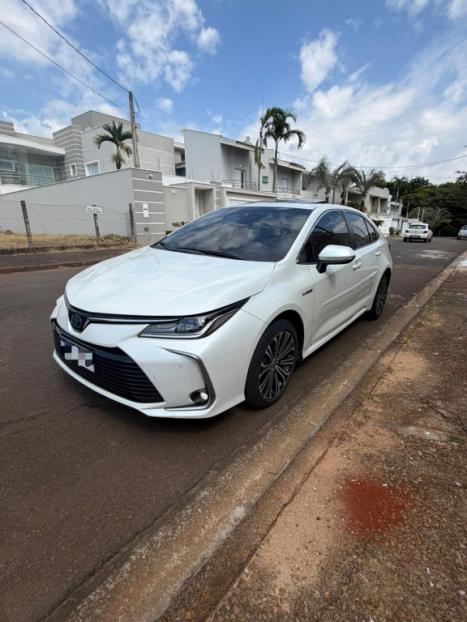 TOYOTA Corolla 1.8 16V 4P FLEX H�BRIDO ALTIS A PREMIUM AUTOM�TICO CVT, Foto 4