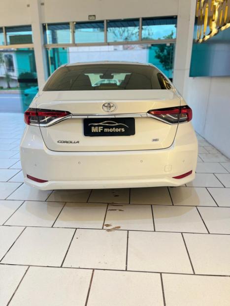 TOYOTA Corolla 1.8 16V 4P XEI, Foto 4