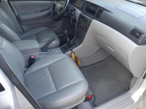 TOYOTA Corolla 1.8 16V 4P XEI, Foto 3