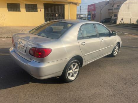 TOYOTA Corolla 1.8 16V 4P XEI, Foto 6