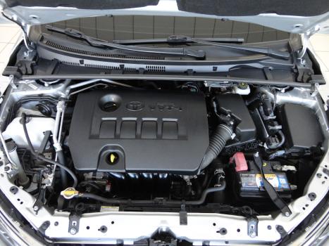 TOYOTA Corolla 2.0 16V 4P FLEX XEI DIRECT SHIFT AUTOMTICO CVT, Foto 20