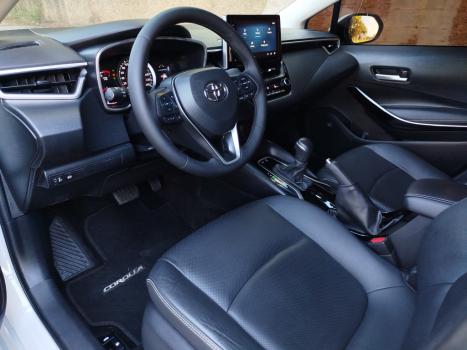 TOYOTA Corolla 2.0 16V 4P FLEX XEI DIRECT SHIFT AUTOM�TICO CVT, Foto 8