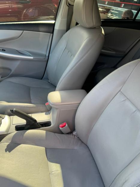 TOYOTA Corolla 2.0 16V 4P FLEX XEI DIRECT SHIFT AUTOM�TICO CVT, Foto 6