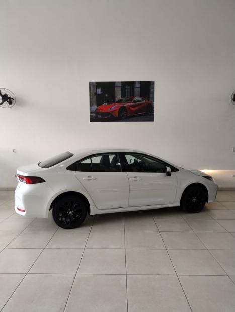 TOYOTA Corolla 2.0 16V 4P FLEX XEI DIRECT SHIFT AUTOM�TICO CVT, Foto 2