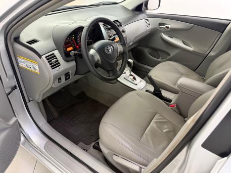TOYOTA Corolla 2.0 16V 4P FLEX XEI DIRECT SHIFT AUTOM�TICO CVT, Foto 3