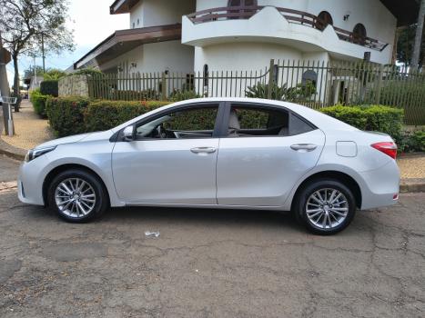 TOYOTA Corolla 2.0 16V 4P FLEX XEI DIRECT SHIFT AUTOM�TICO CVT, Foto 9