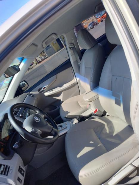 TOYOTA Corolla 2.0 16V 4P FLEX XEI DIRECT SHIFT AUTOM�TICO CVT, Foto 13