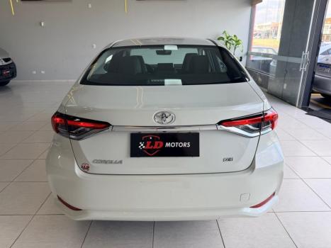 TOYOTA Corolla 2.0 16V 4P FLEX XEI DIRECT SHIFT AUTOMÁTICO CVT, Foto 7