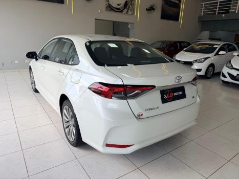 TOYOTA Corolla 2.0 16V 4P FLEX XEI DIRECT SHIFT AUTOMÁTICO CVT, Foto 9