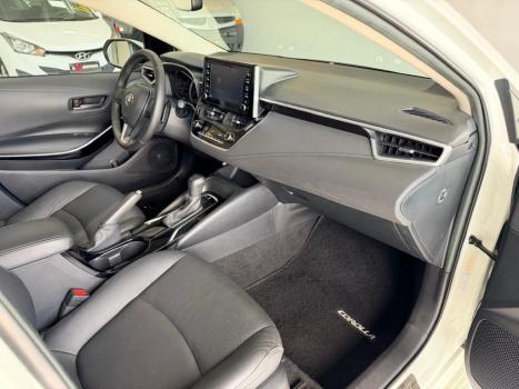TOYOTA Corolla 2.0 16V 4P FLEX XEI DIRECT SHIFT AUTOMÁTICO CVT, Foto 13