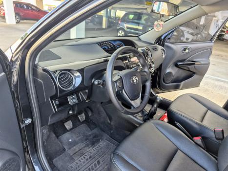 TOYOTA Etios Cross 1.5 16V 4P, Foto 13