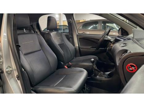 TOYOTA Etios Cross 1.5 16V 4P, Foto 25