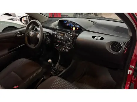 TOYOTA Etios Cross 1.5 16V 4P, Foto 25