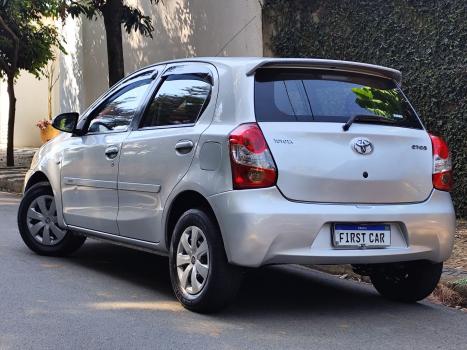 TOYOTA Etios Hatch 1.5 16V 4P FLEX XS, Foto 6