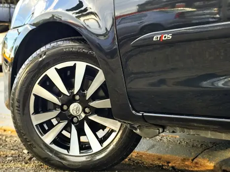 TOYOTA Etios Hatch 1.3 16V 4P FLEX X, Foto 8