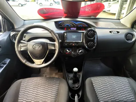 TOYOTA Etios Hatch 1.3 16V 4P FLEX X, Foto 10