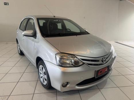 TOYOTA Etios Hatch 1.5 16V 4P FLEX XS, Foto 2