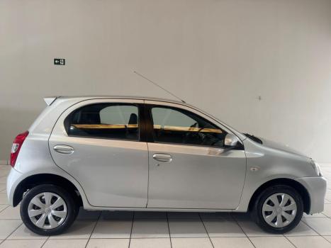 TOYOTA Etios Hatch 1.5 16V 4P FLEX XS, Foto 4