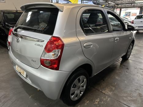 TOYOTA Etios Hatch 1.3 16V 4P FLEX X, Foto 4