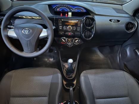 TOYOTA Etios Hatch 1.3 16V 4P FLEX X, Foto 7