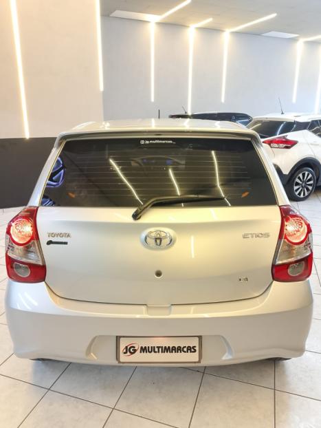 TOYOTA Etios Hatch 1.3 16V 4P FLEX X, Foto 6