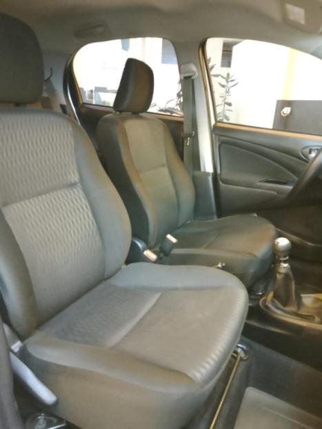 TOYOTA Etios Hatch 1.3 16V 4P FLEX X, Foto 10