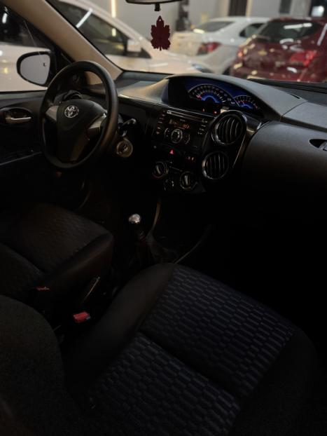 TOYOTA Etios Hatch 1.5 16V 4P FLEX XS, Foto 13