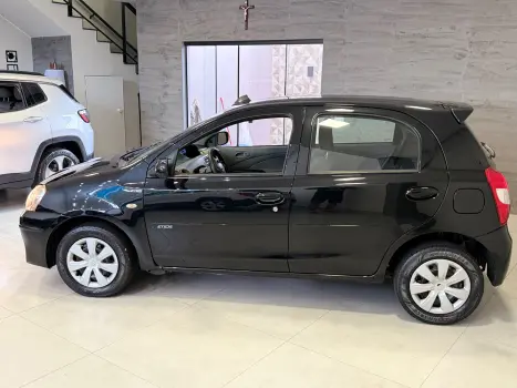 TOYOTA Etios Hatch 1.3 16V 4P FLEX XS, Foto 3